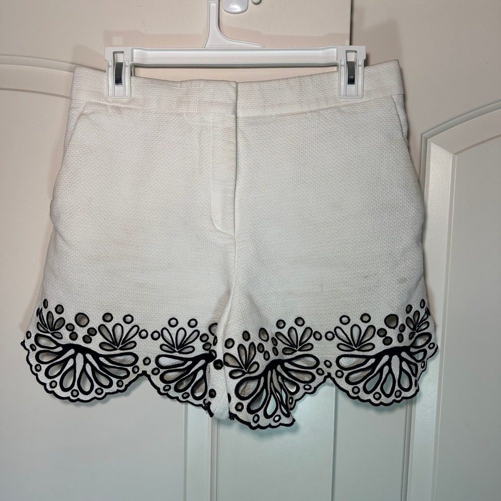EMILIO PUCCI White Sangallo Embroidered Shorts Textured Scalloped Eyelet 40 or 8 - Picture 2 of 6